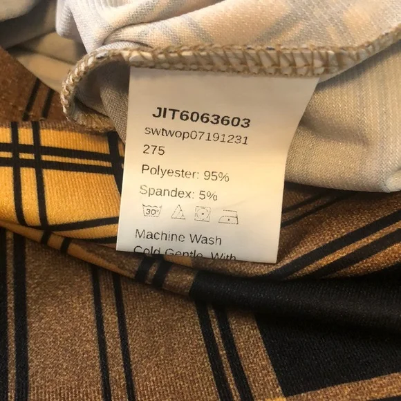 #76 NWOT Yellow Plaid Mini Skirt - Picture 7 of 14